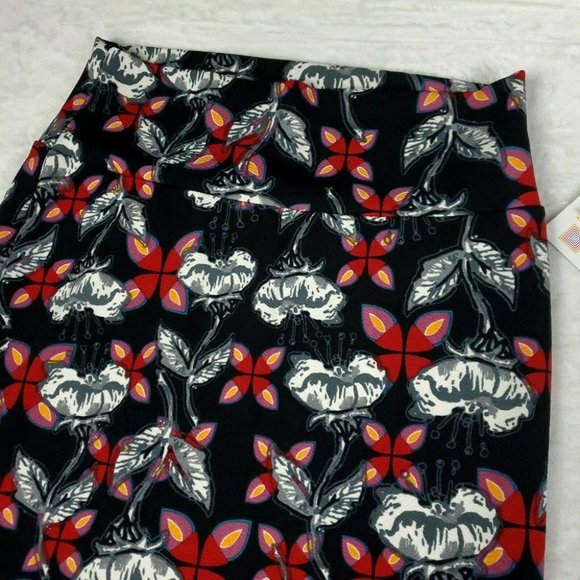 NWT LulaRoe Cassie Skirt Womens Size Medium Multicolor Stretch - Picture 2 of 6